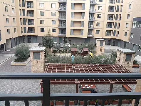 Satılır 3 otaqlı mənzil 128 m²