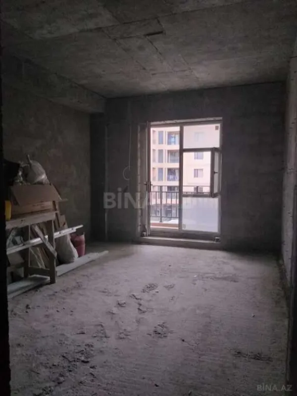 Satılır 3 otaqlı mənzil 128 m²