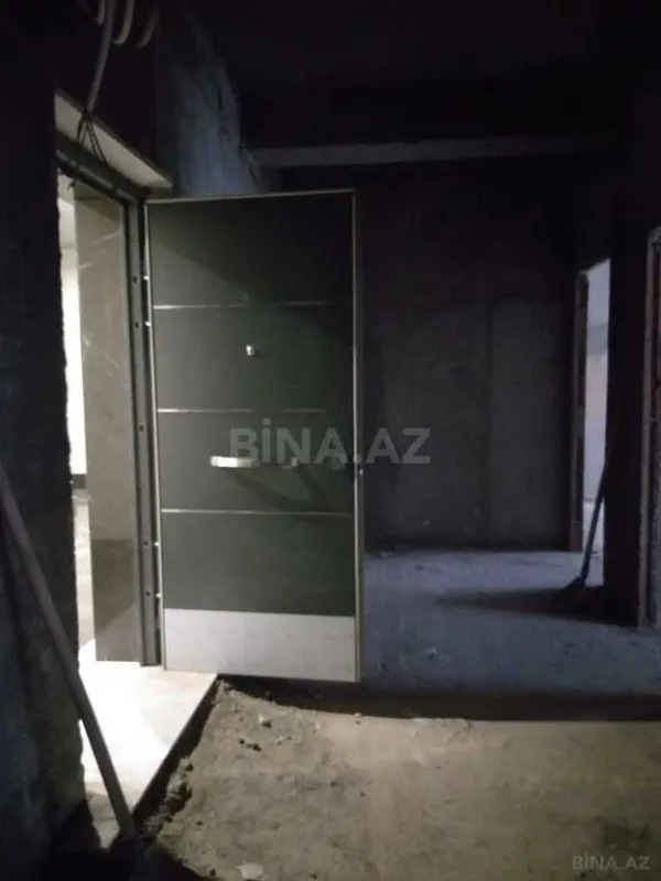 Satılır 3 otaqlı mənzil 128 m²