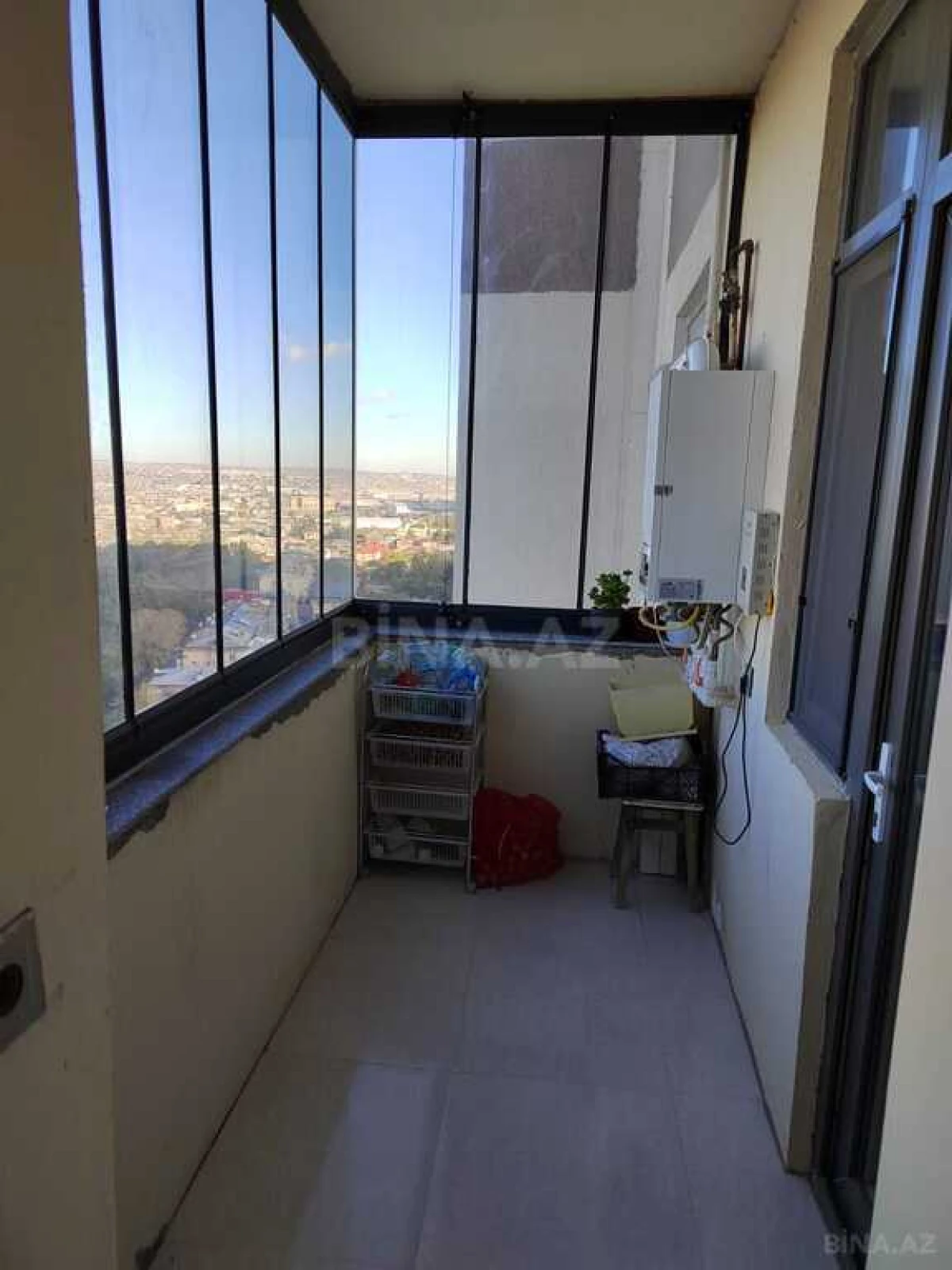 Satılır 3 otaqlı mənzil 105 m²