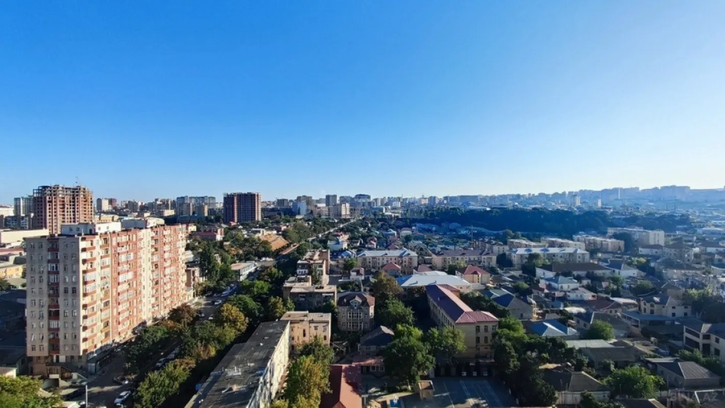 Satılır 3 otaqlı mənzil 105 m²