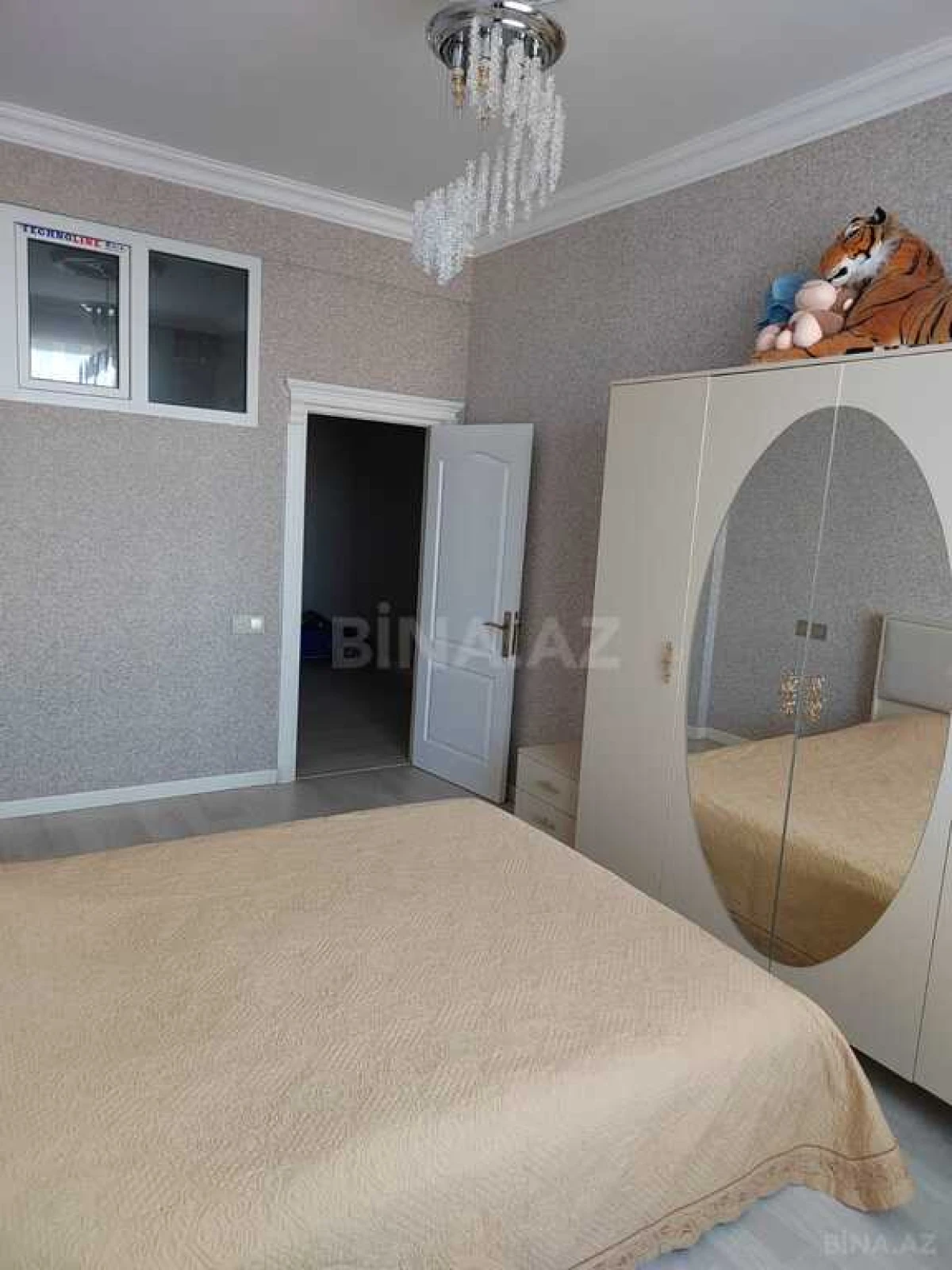 Satılır 3 otaqlı mənzil 105 m²