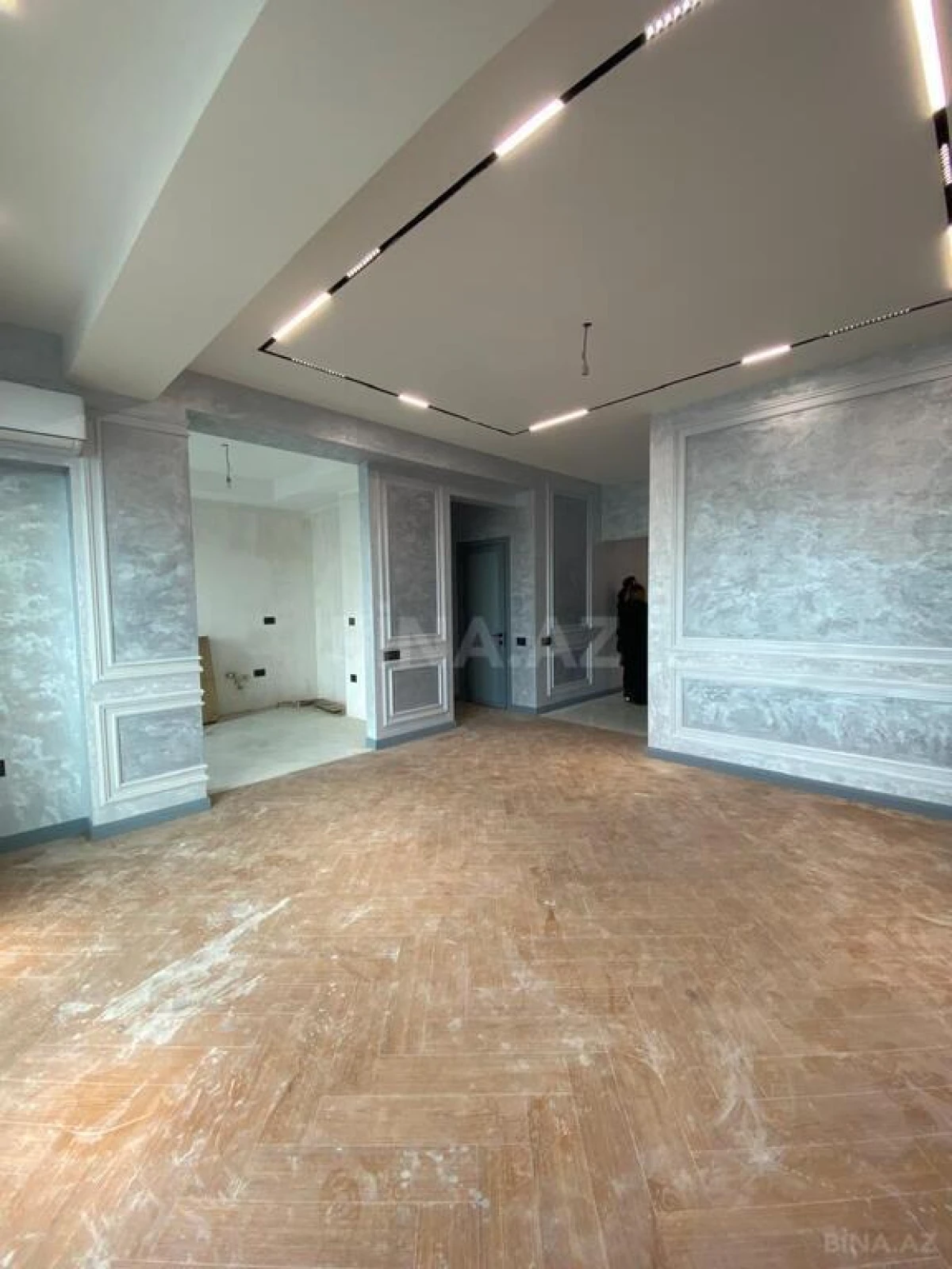 Satılır 3 otaqlı mənzil 101 m²