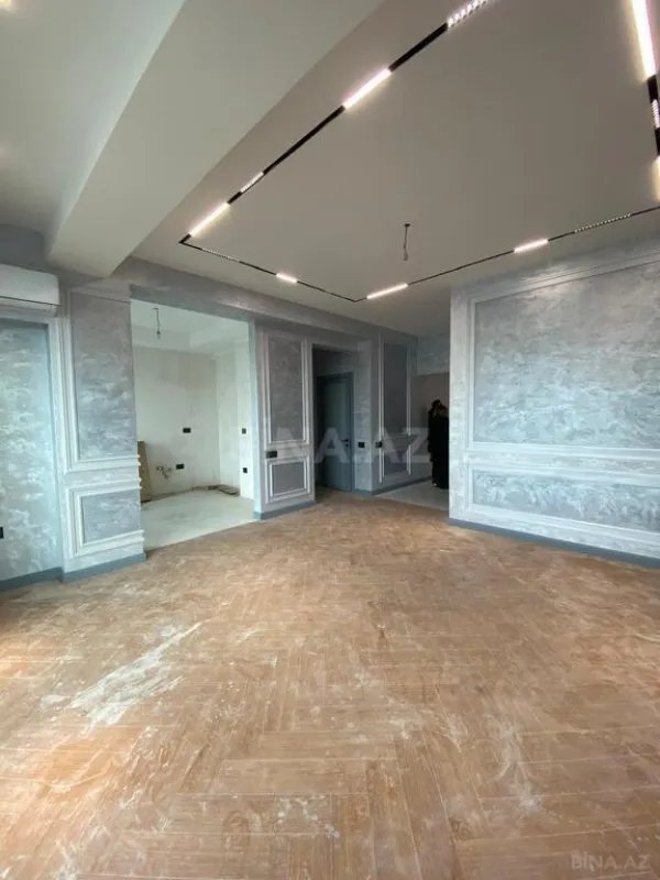 Satılır 3 otaqlı mənzil 101 m²