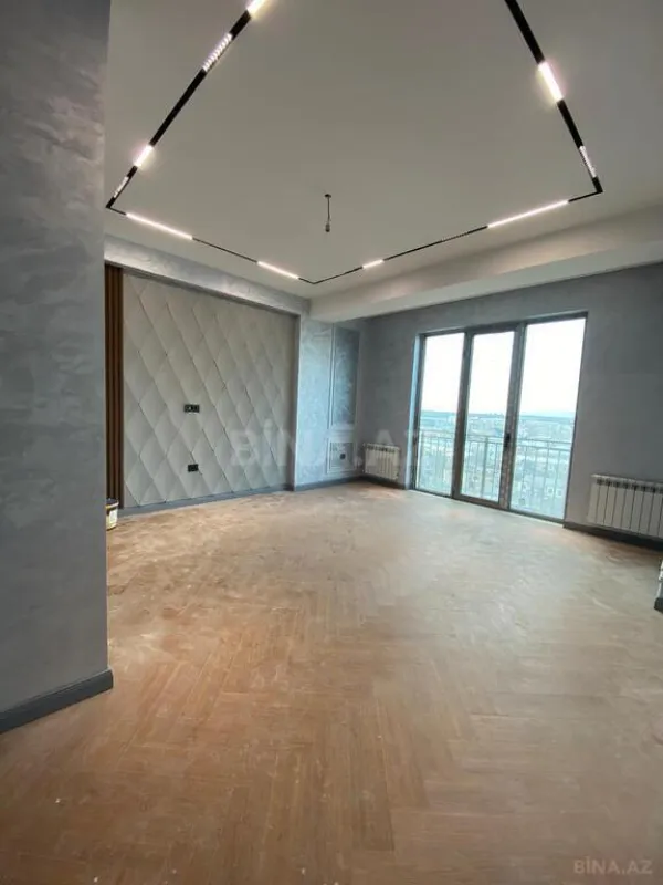 Satılır 3 otaqlı mənzil 101 m²