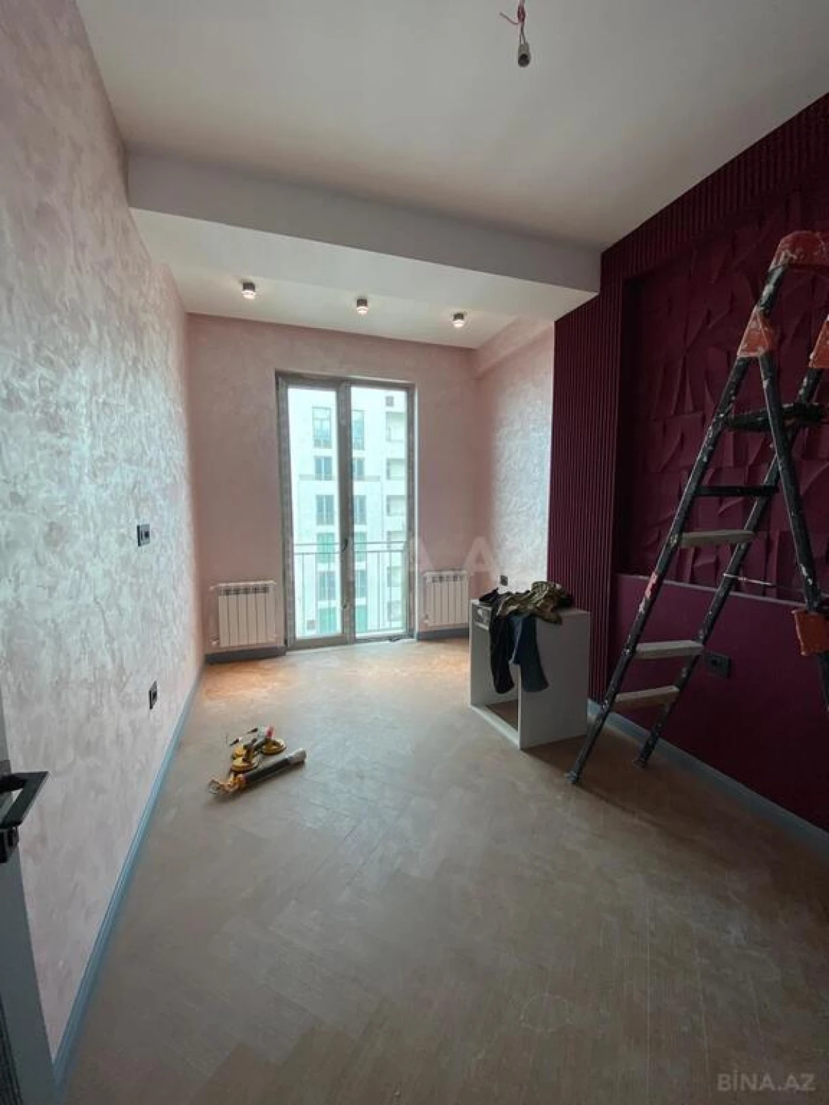 Satılır 3 otaqlı mənzil 101 m²