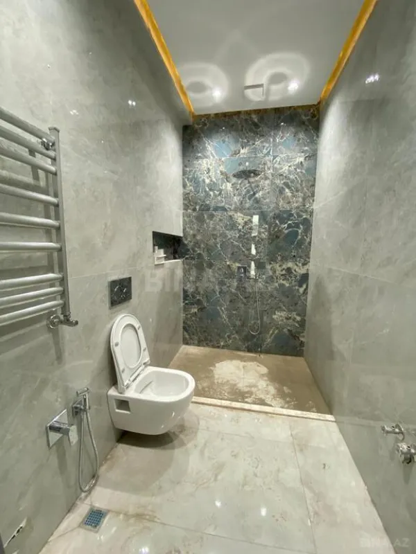 Satılır 3 otaqlı mənzil 101 m²