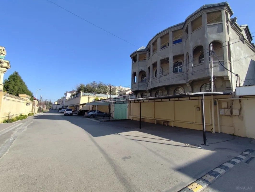 Satılır 8 otaqlı həyət evi 628.1 m²