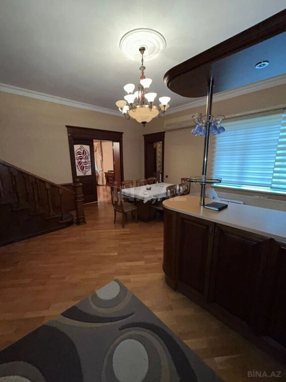 Satılır 7 otaqlı həyət evi 335 m²