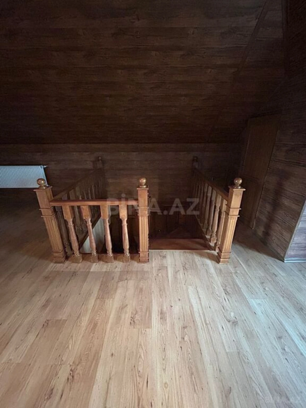 Satılır 7 otaqlı həyət evi 335 m²