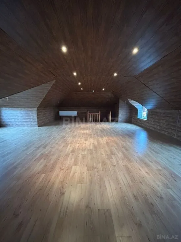 Satılır 7 otaqlı həyət evi 335 m²