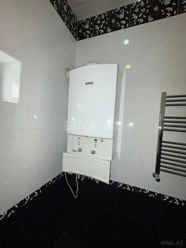Satılır 7 otaqlı həyət evi 335 m²
