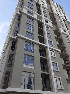 Satılır 3 otaqlı mənzil 135 m²