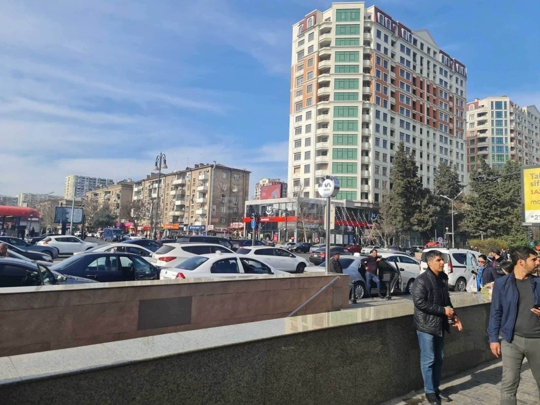 Satılır obyekt 100 m²