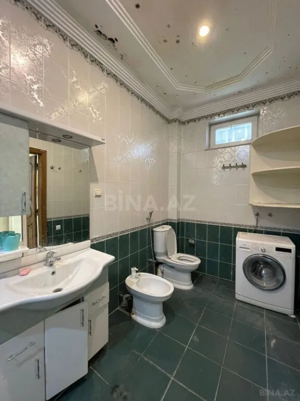 Satılır 5 otaqlı həyət evi 400 m²