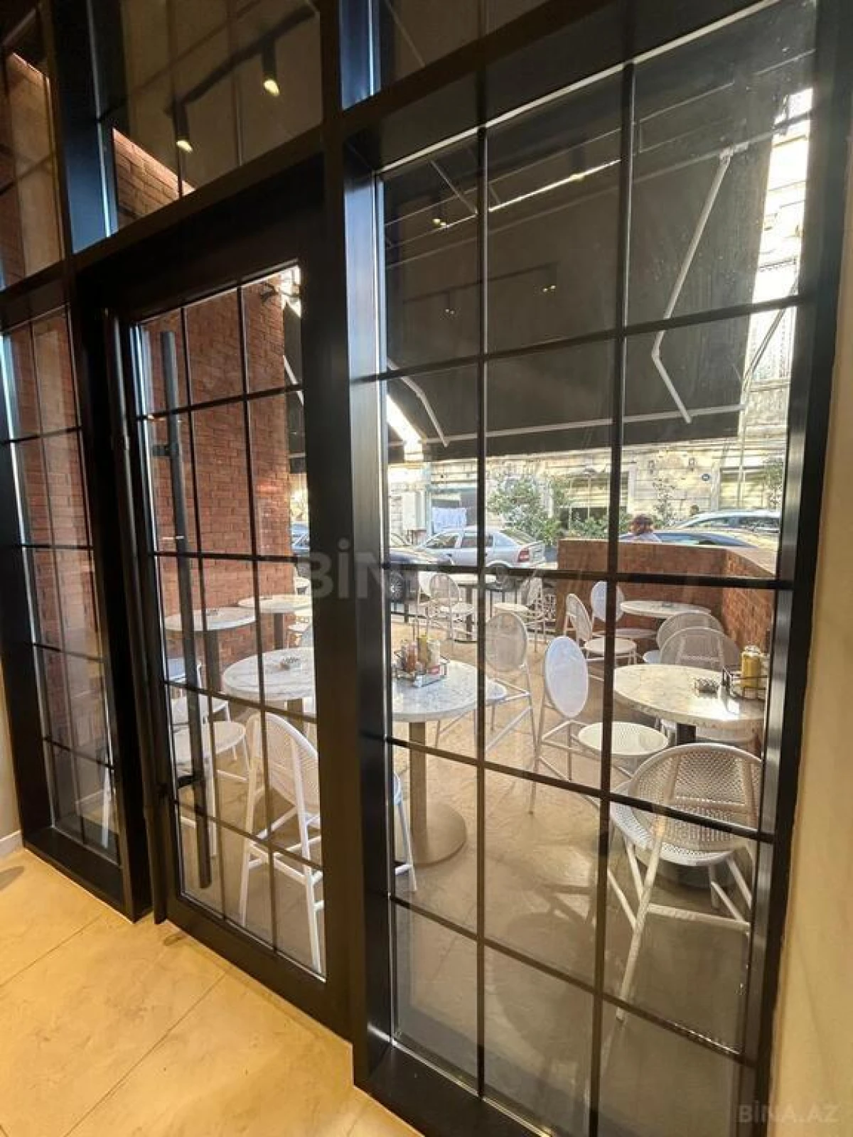 Satılır obyekt 180 m²