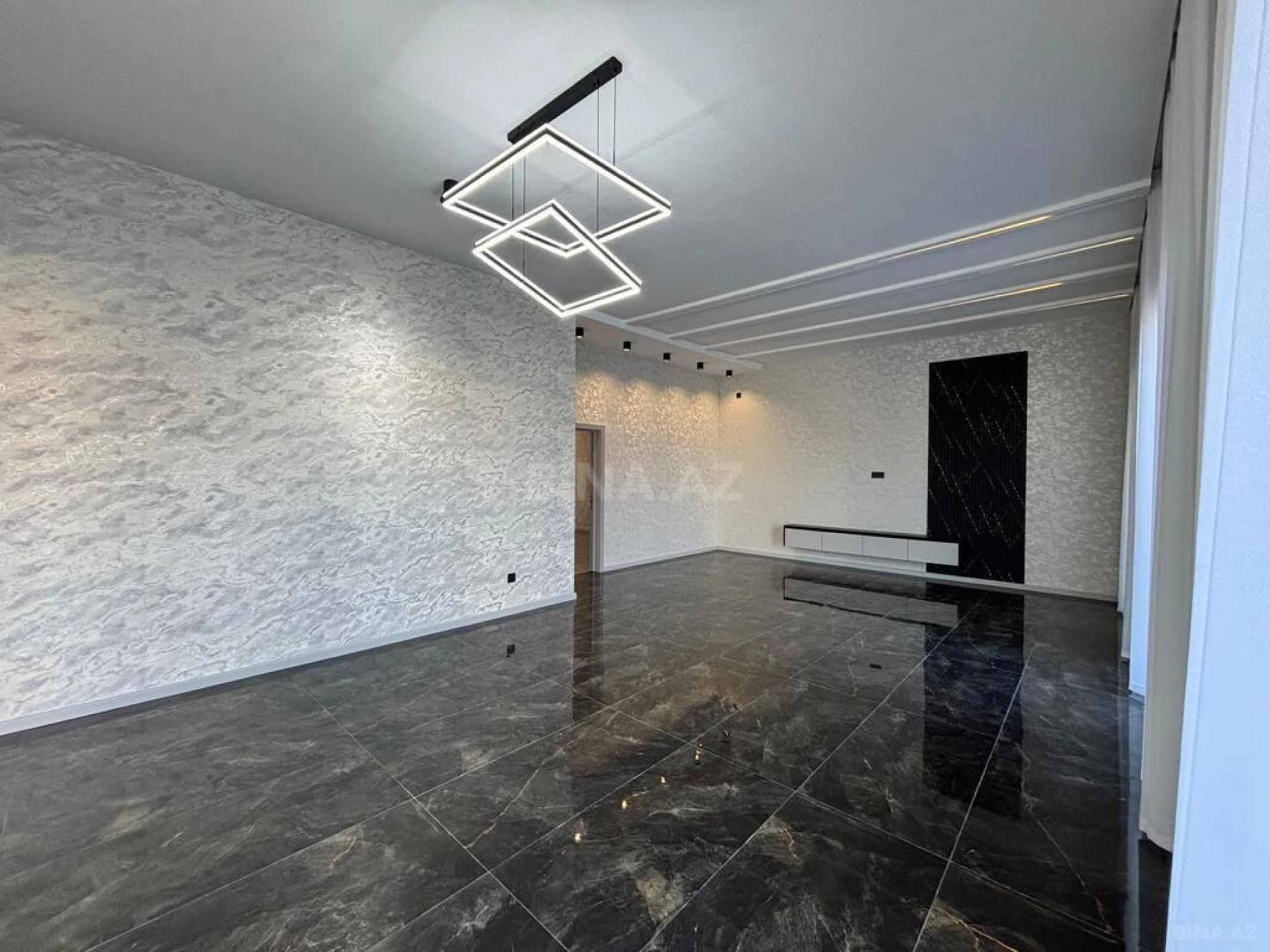 Satılır 4 otaqlı həyət evi 180 m²