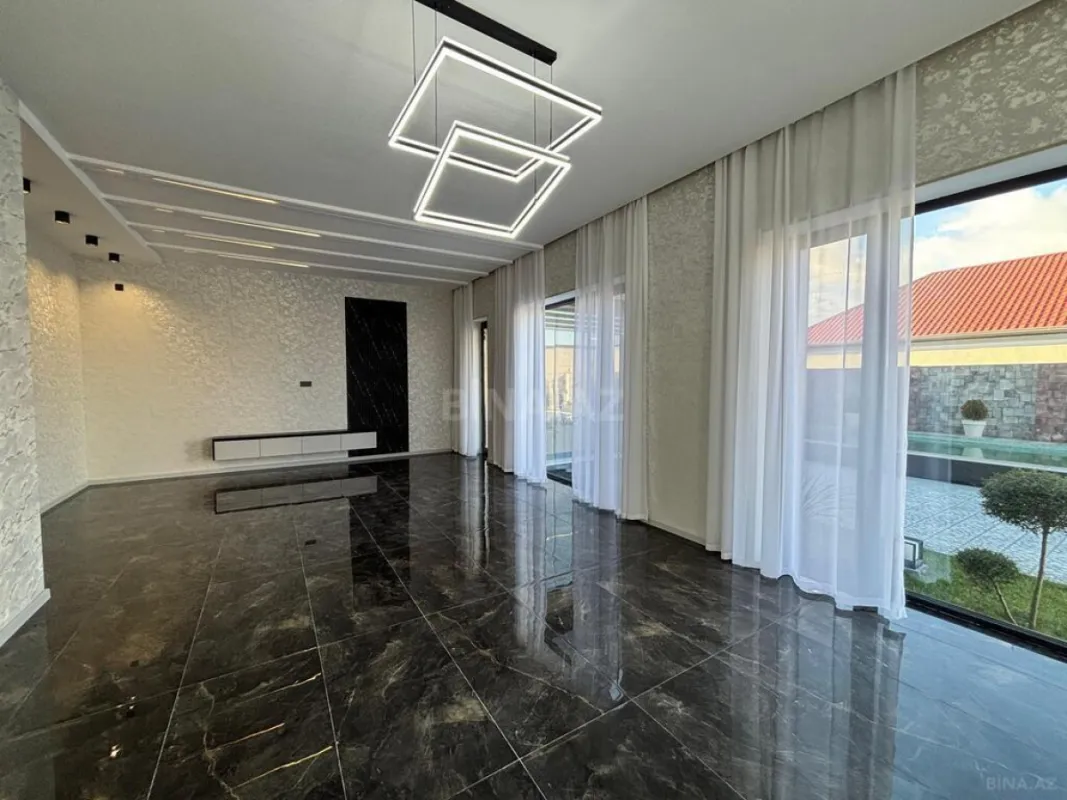 Satılır 4 otaqlı həyət evi 180 m²