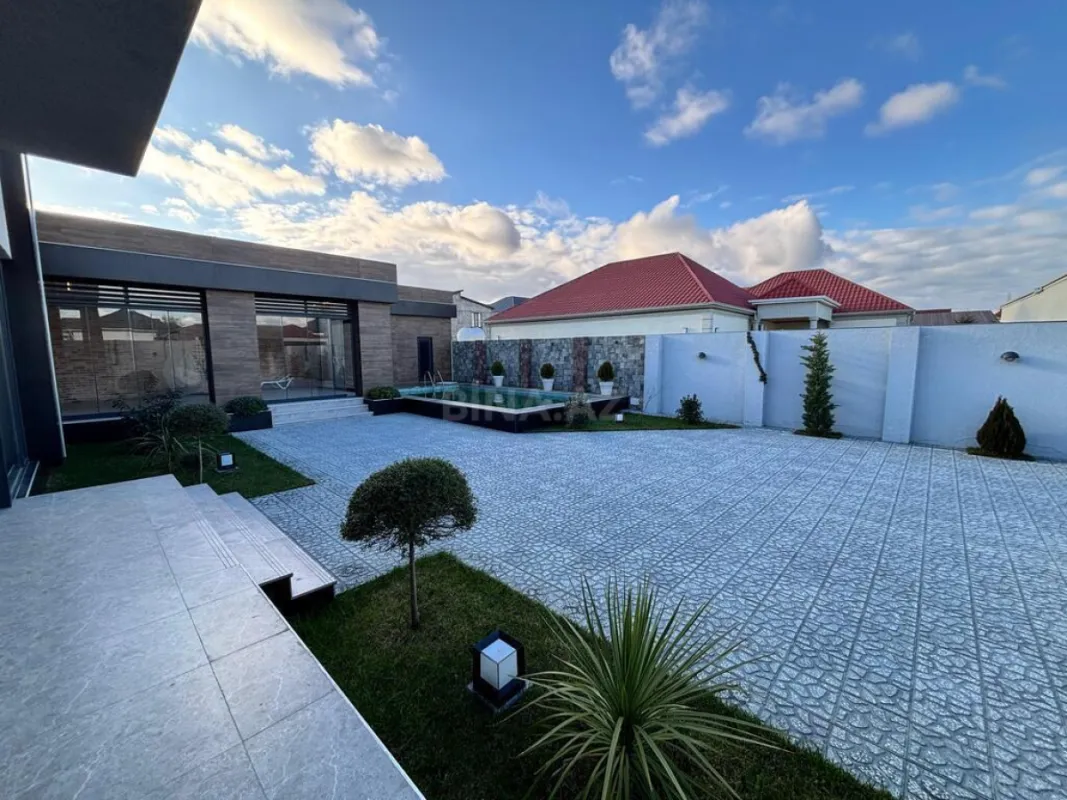 Satılır 4 otaqlı həyət evi 180 m²