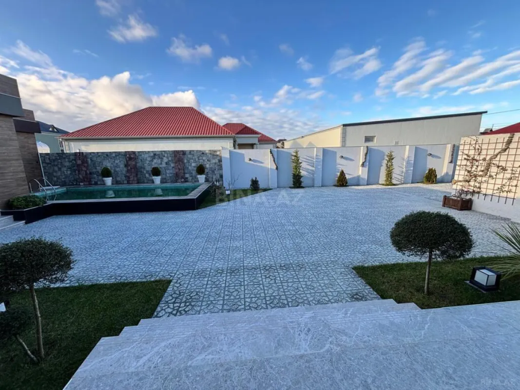 Satılır 4 otaqlı həyət evi 180 m²