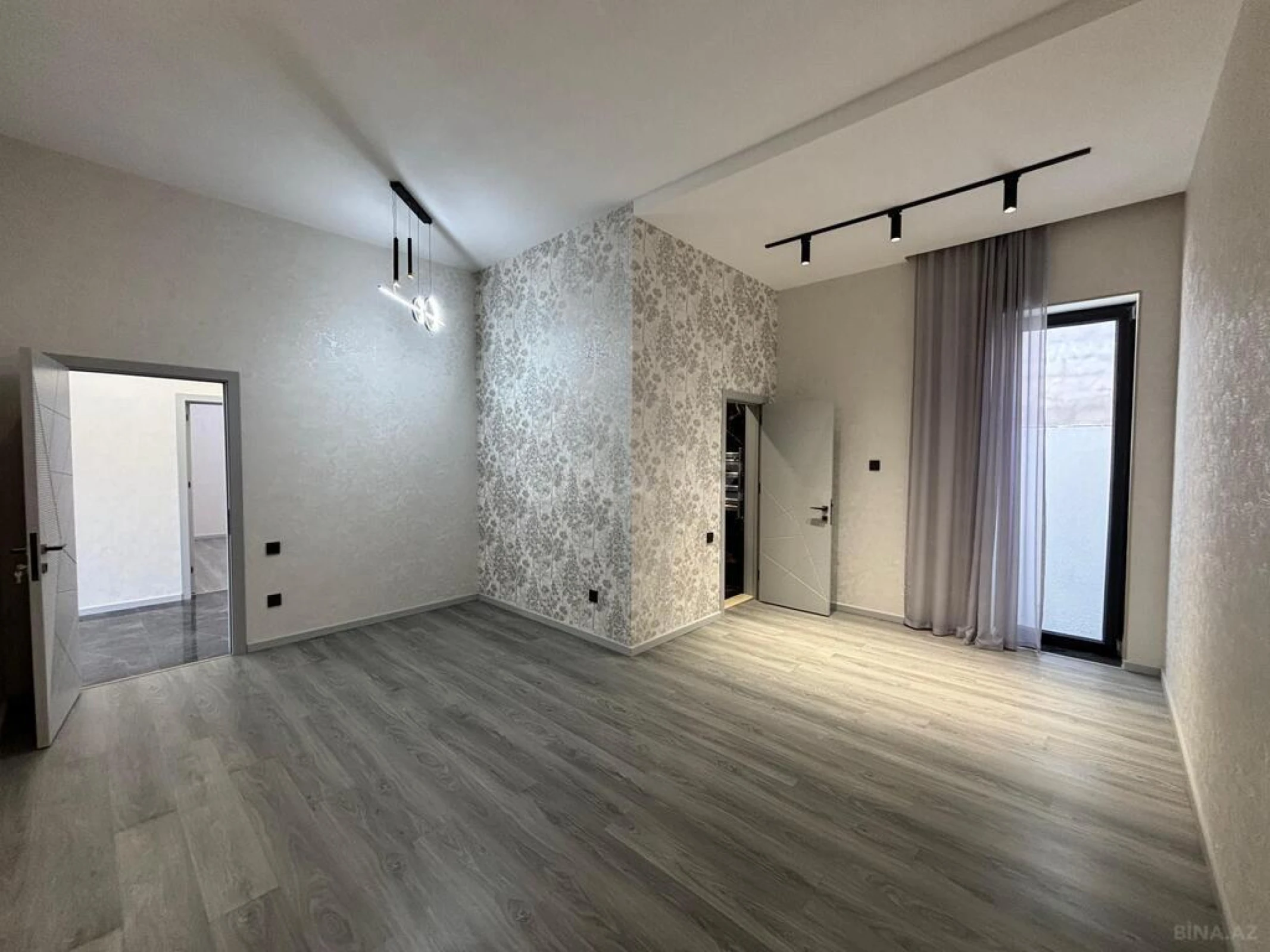 Satılır 4 otaqlı həyət evi 180 m²