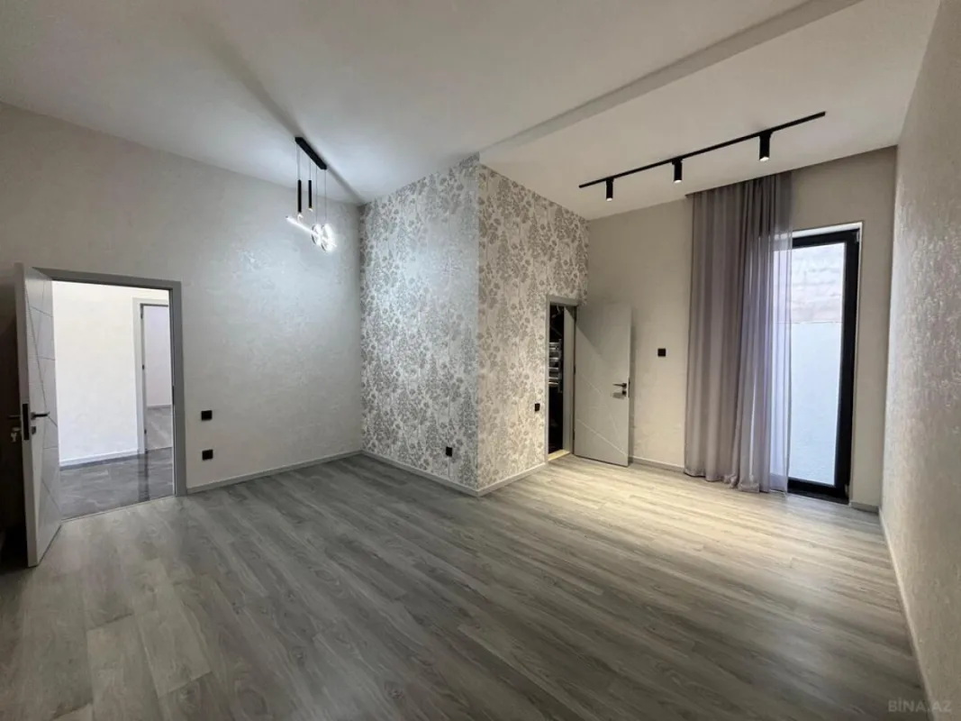 Satılır 4 otaqlı həyət evi 180 m²
