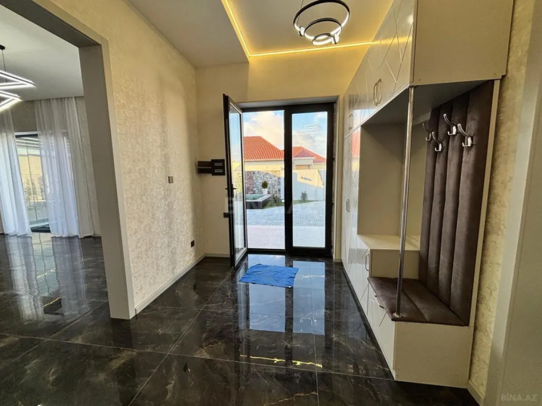 Satılır 4 otaqlı həyət evi 180 m²