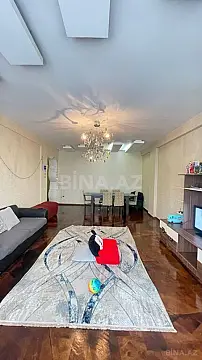Satılır 3 otaqlı mənzil 140 m²