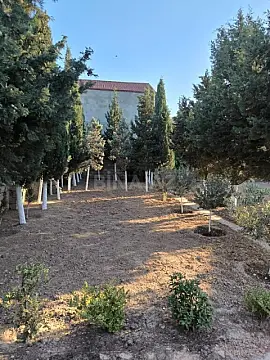 Satılır 3 otaqlı həyət evi 100 m²