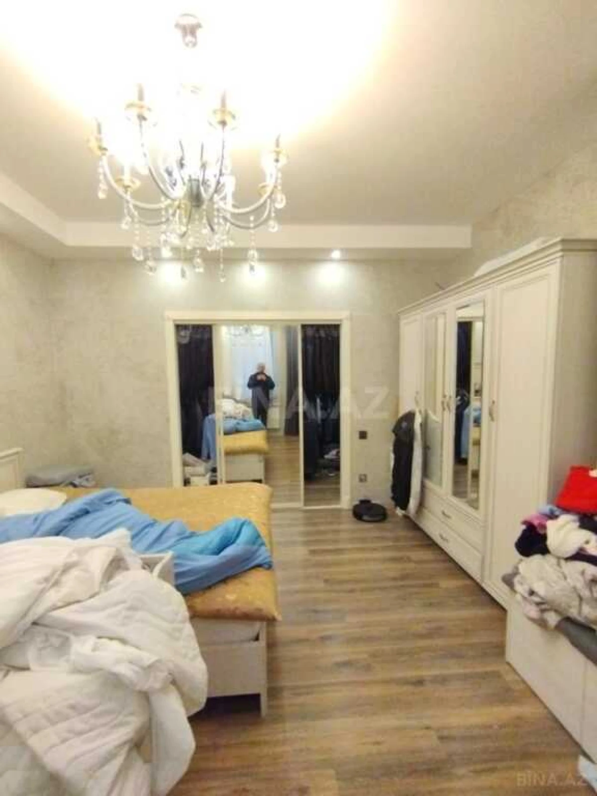 Satılır 10 otaqlı həyət evi 440 m²