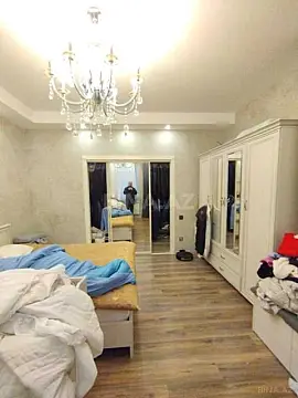 Satılır 10 otaqlı həyət evi 440 m²