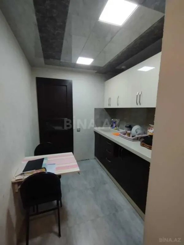 Satılır 10 otaqlı həyət evi 440 m²