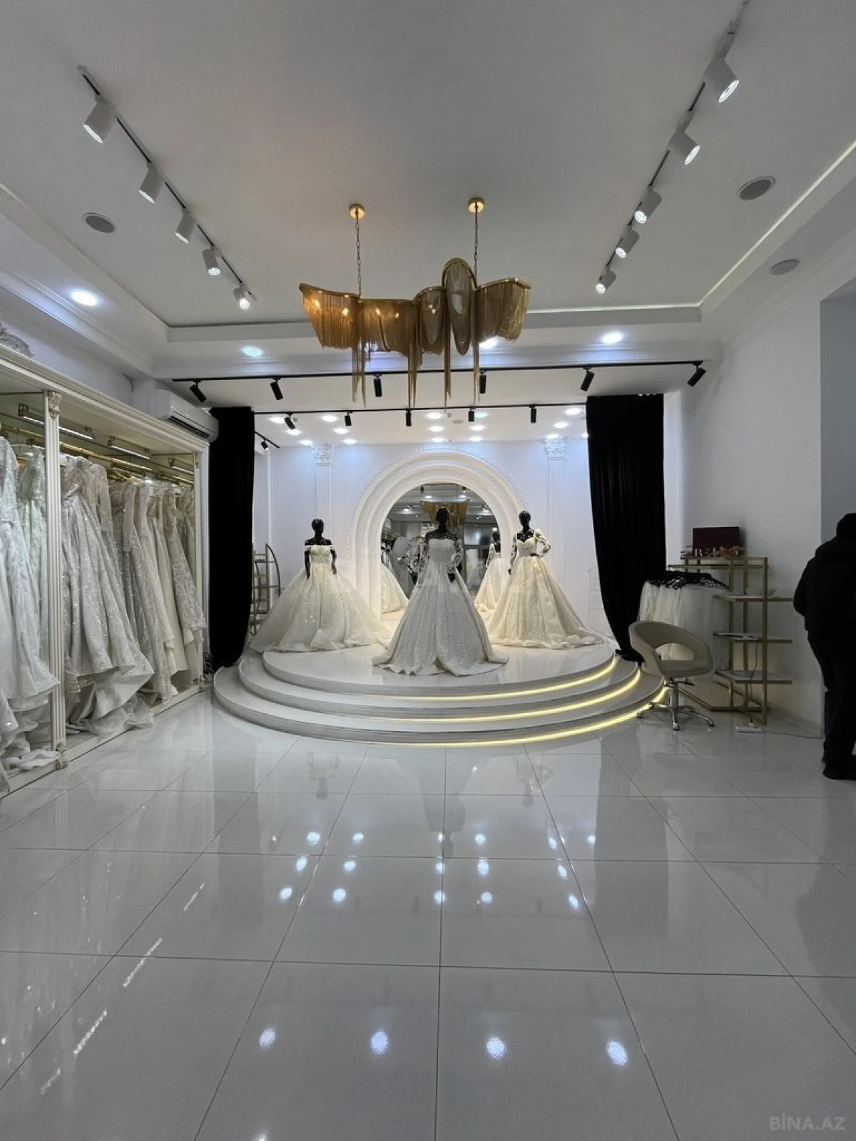 Satılır obyekt 170 m²