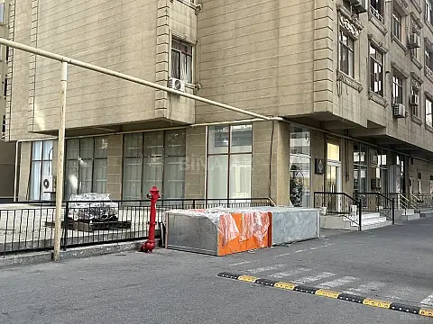 Satılır obyekt 170 m²