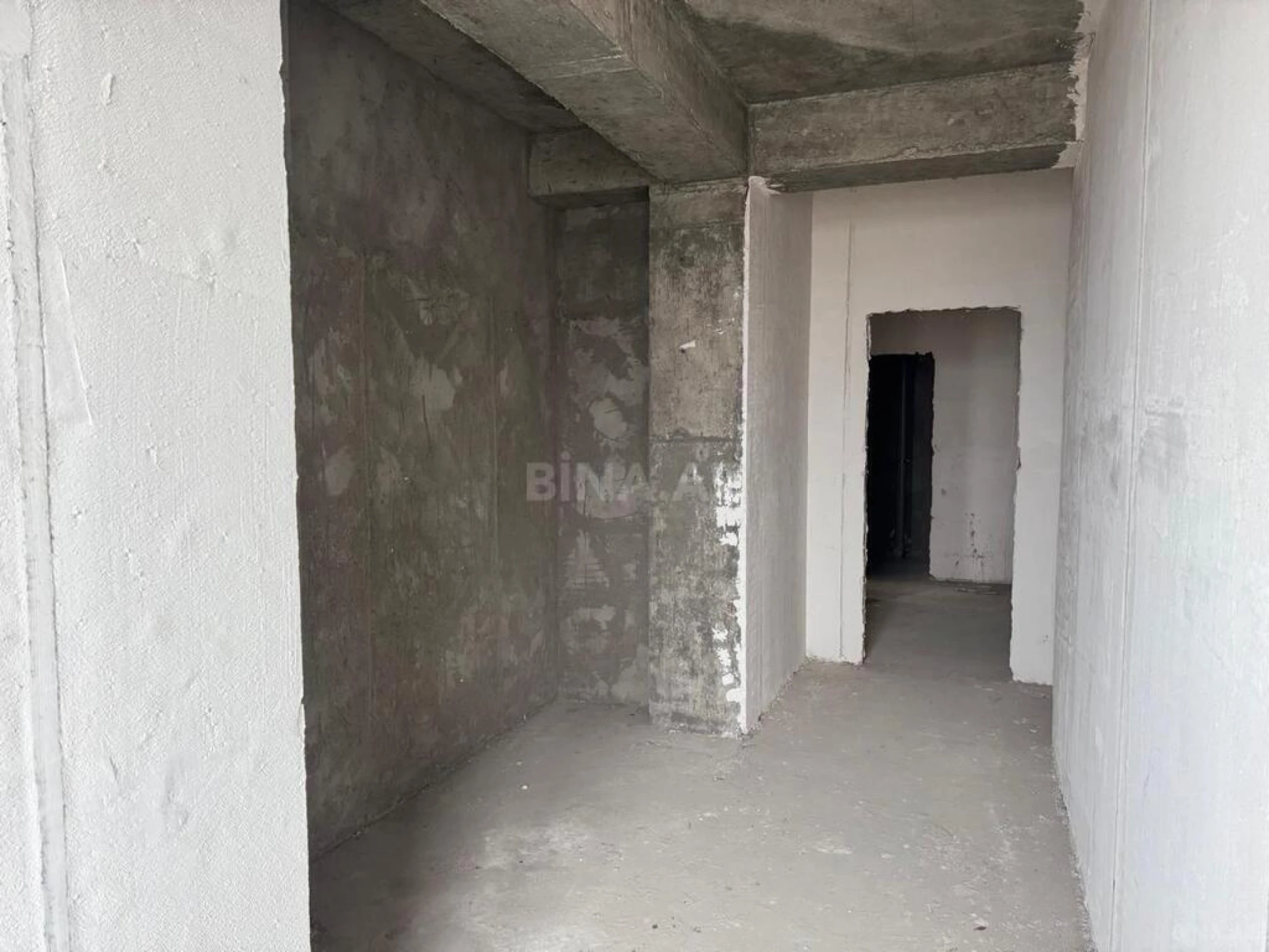 Satılır 3 otaqlı mənzil 110 m²