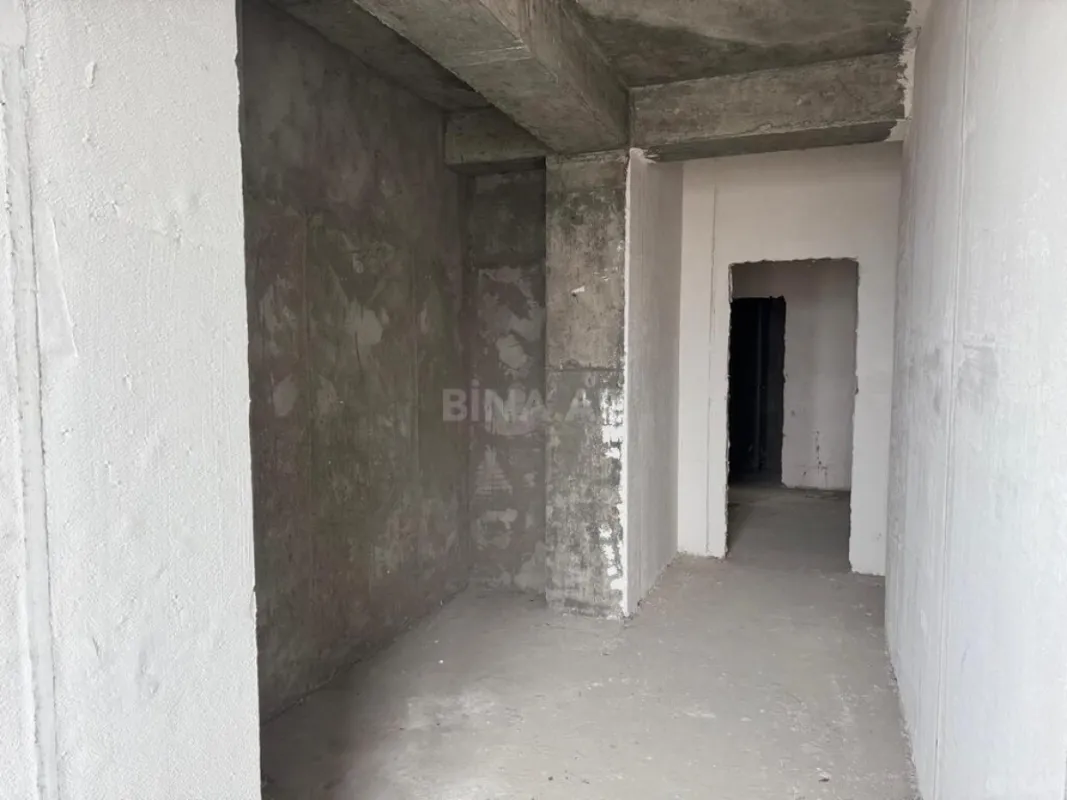 Satılır 3 otaqlı mənzil 110 m²