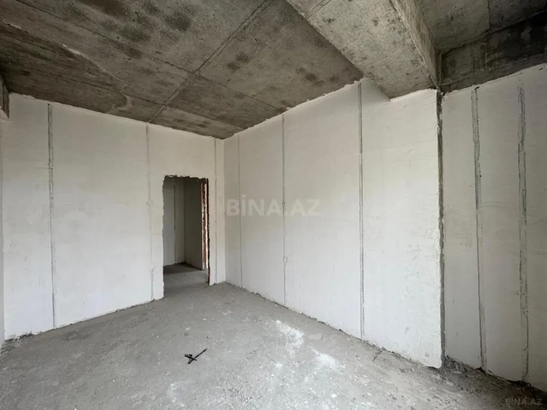 Satılır 3 otaqlı mənzil 110 m²
