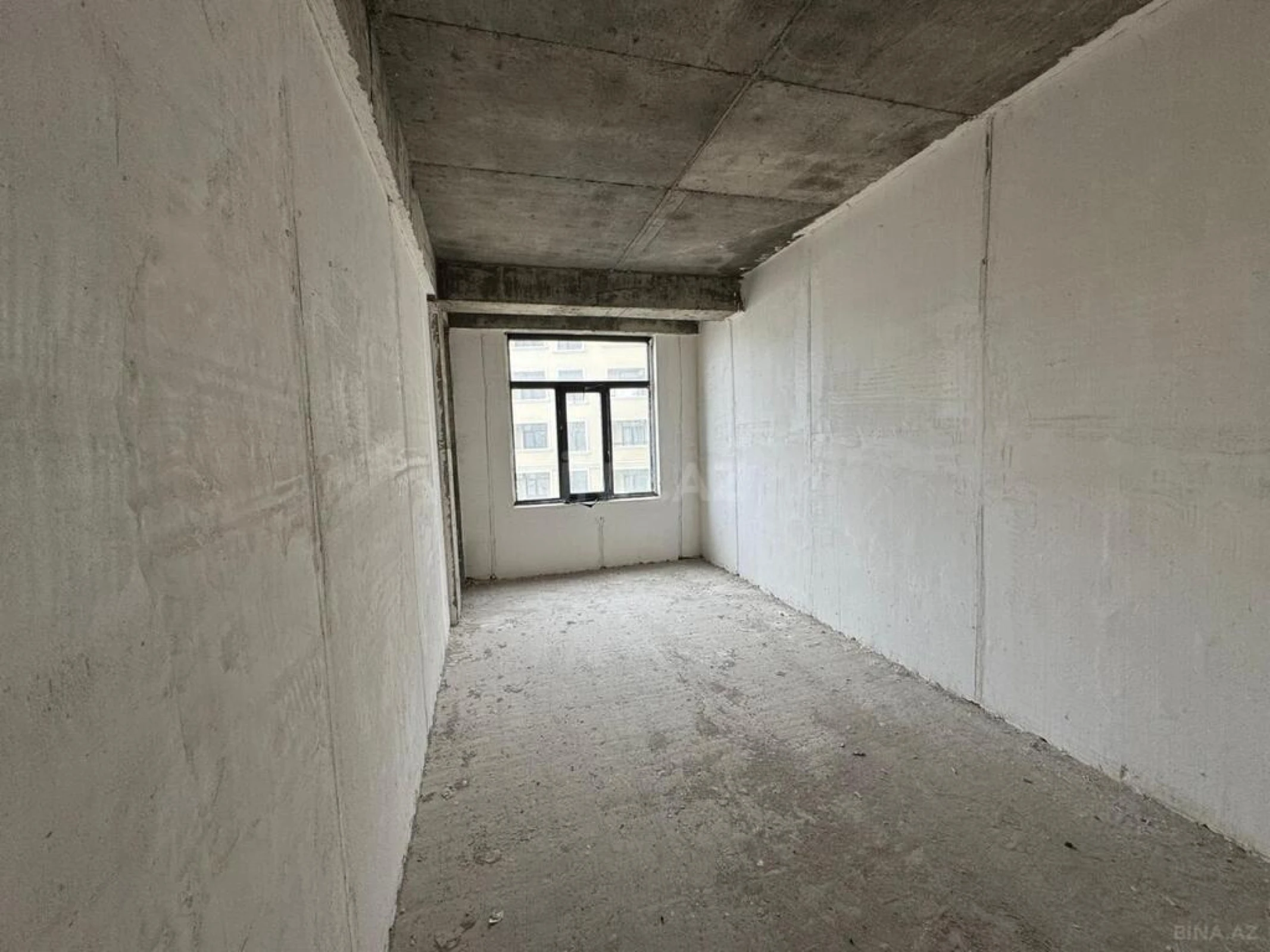 Satılır 3 otaqlı mənzil 110 m²