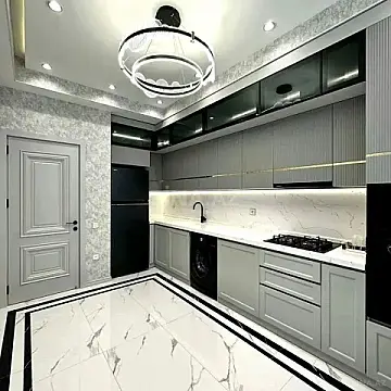 Satılır 3 otaqlı mənzil 136 m²