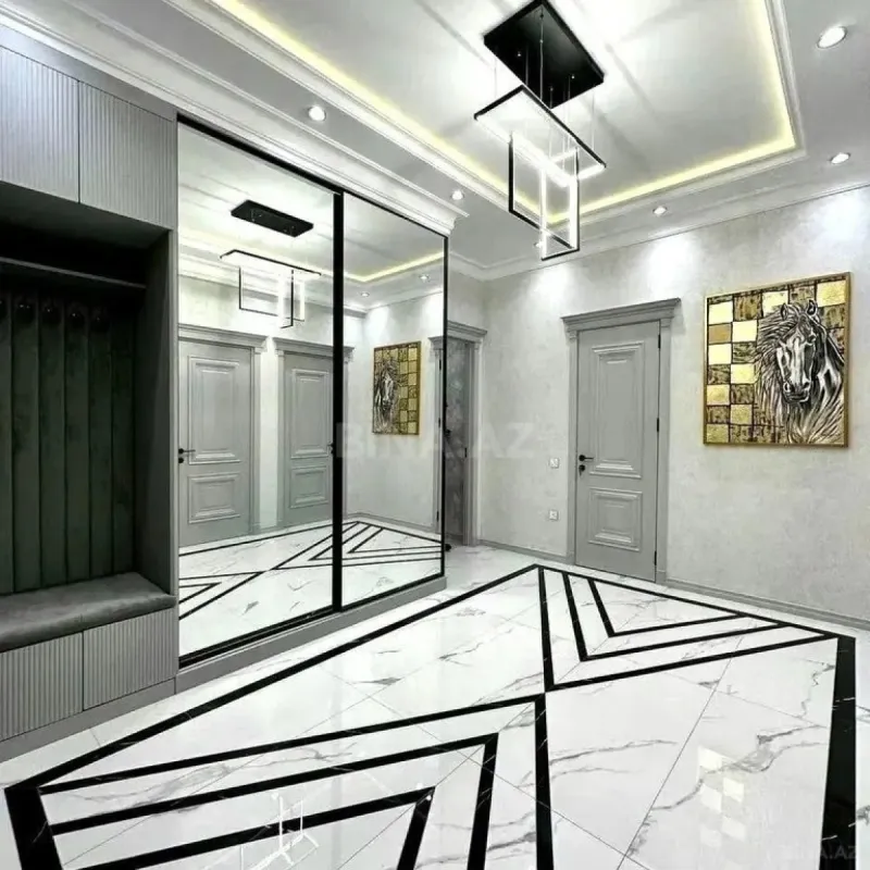 Satılır 3 otaqlı mənzil 136 m²