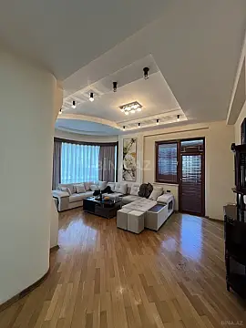 Kirayə verilir 3 otaqlı mənzil 140 m²