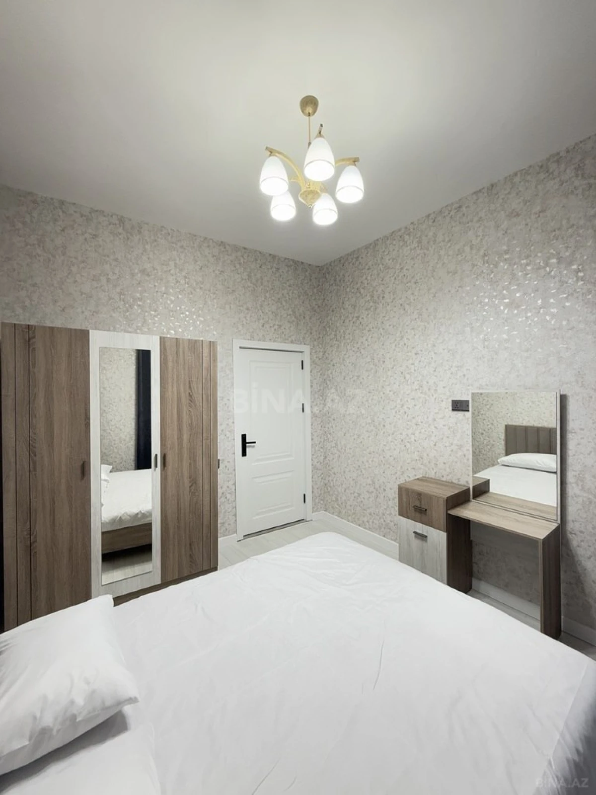 Satılır 4 otaqlı həyət evi 155 m²