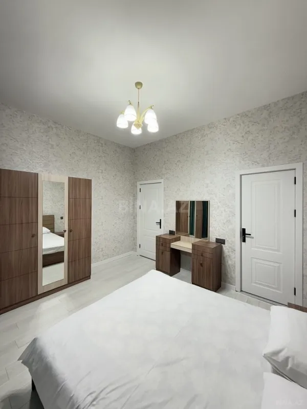 Satılır 4 otaqlı həyət evi 155 m²