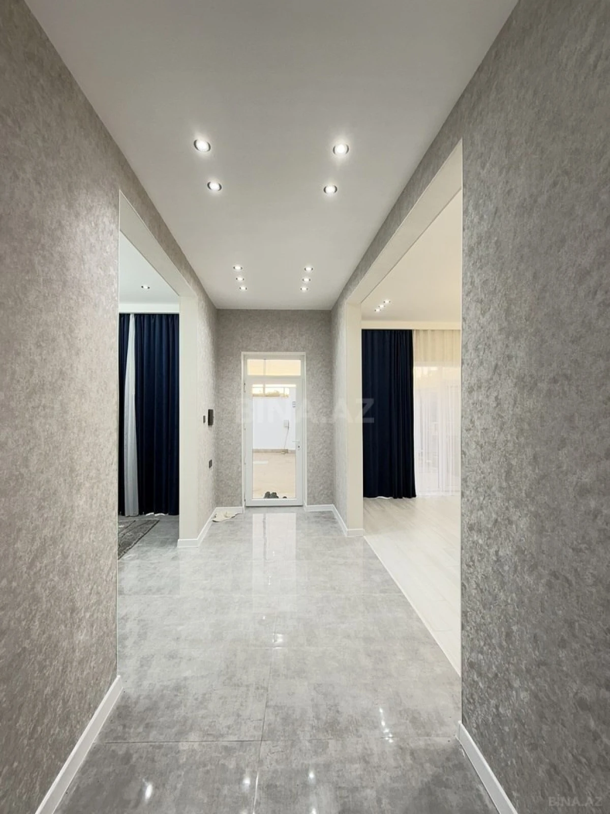 Satılır 4 otaqlı həyət evi 155 m²