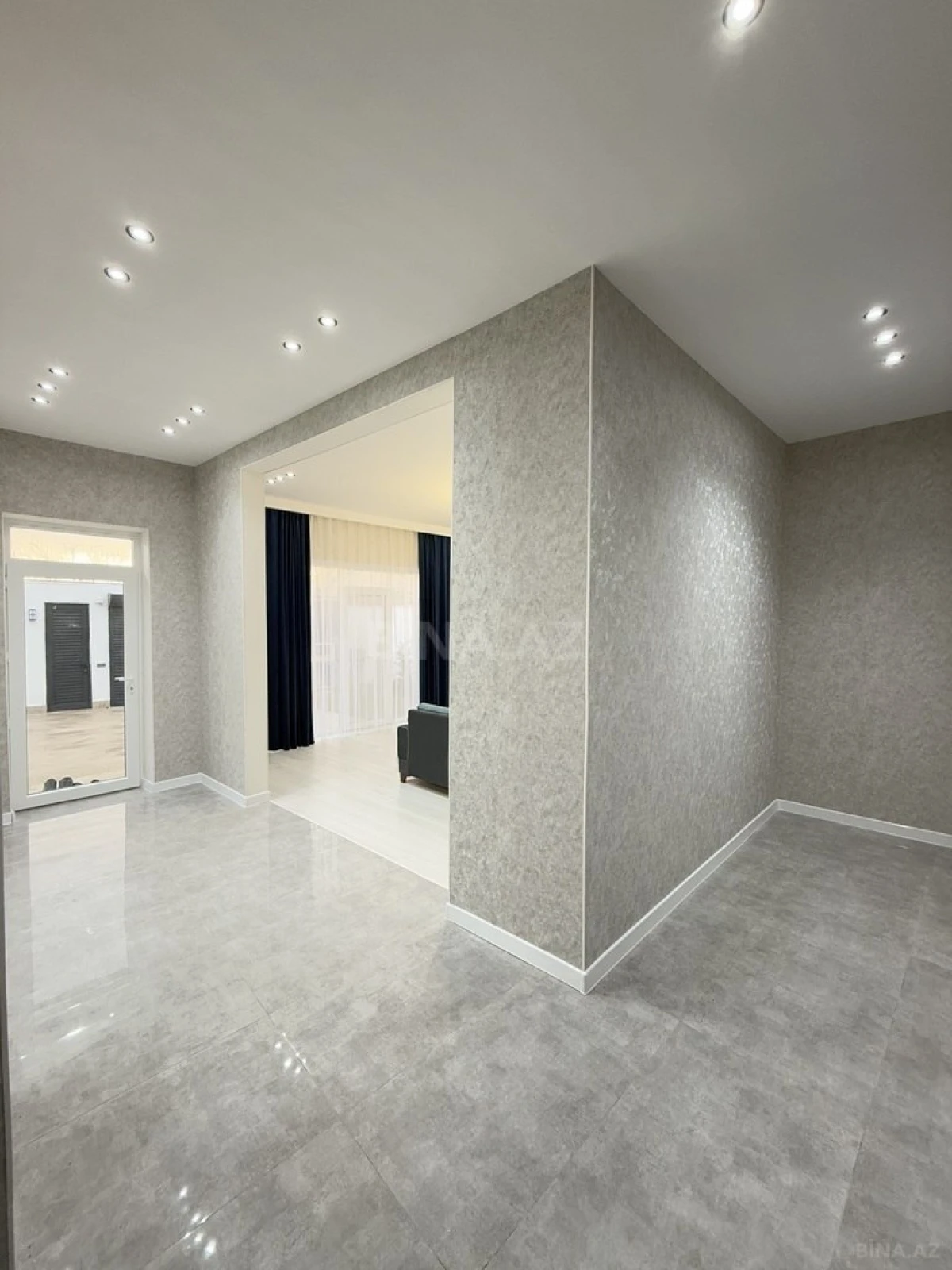 Satılır 4 otaqlı həyət evi 155 m²