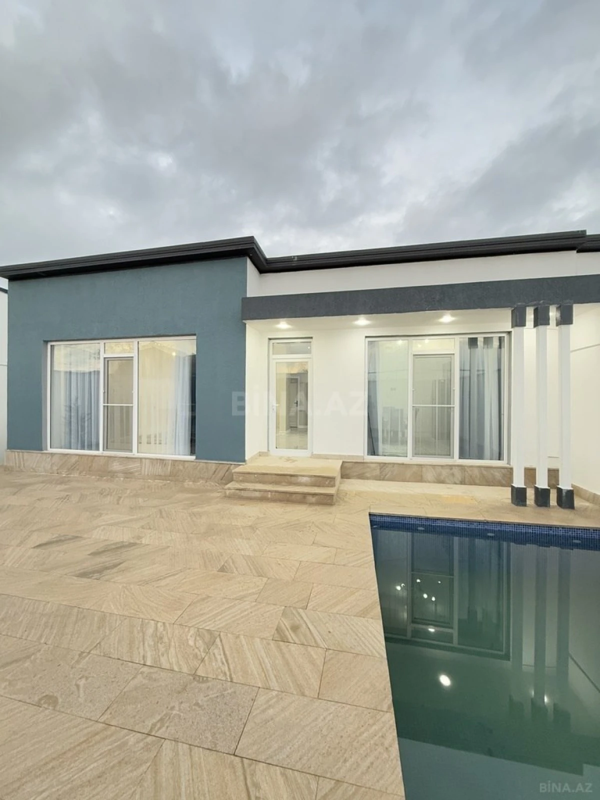 Satılır 4 otaqlı həyət evi 155 m²