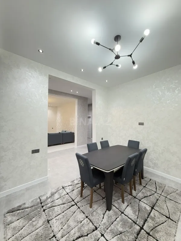 Satılır 4 otaqlı həyət evi 155 m²