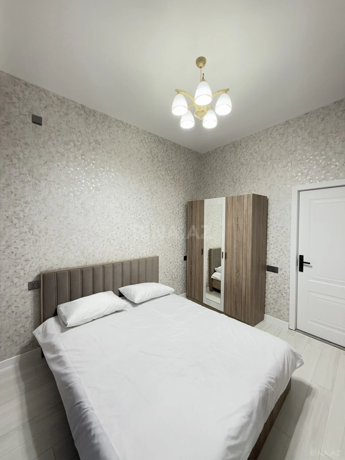 Satılır 4 otaqlı həyət evi 155 m²