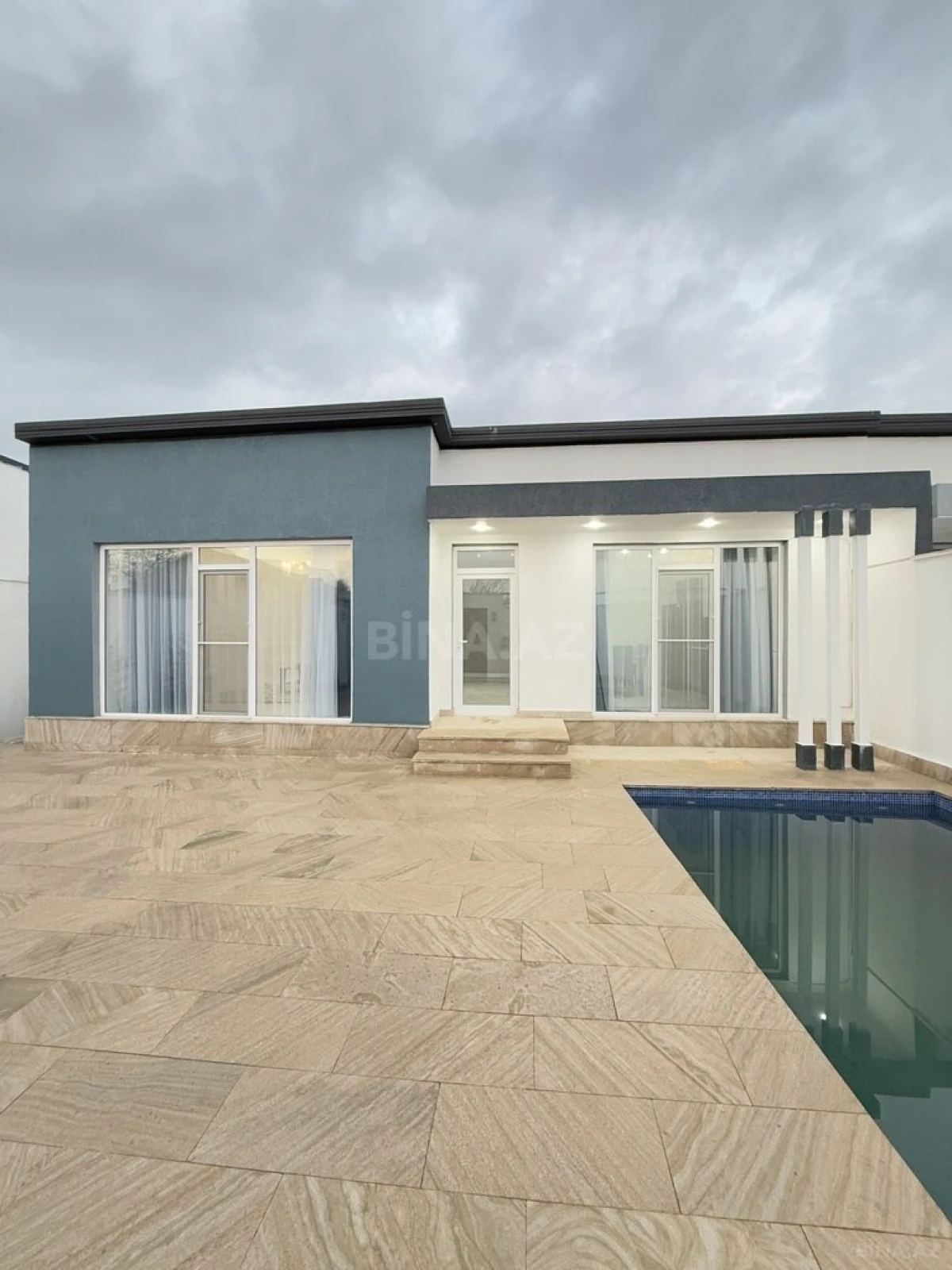 Satılır 4 otaqlı həyət evi 155 m²