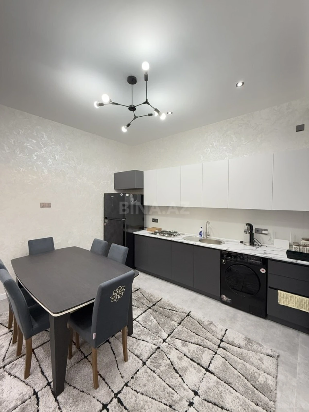 Satılır 4 otaqlı həyət evi 155 m²